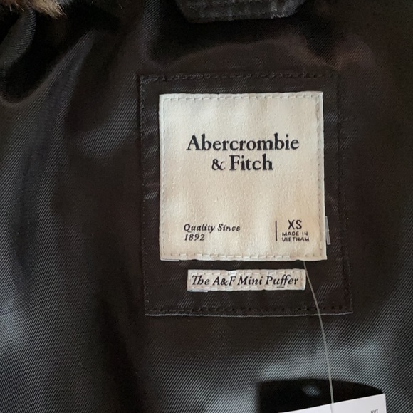 Abercrombie &Fitch leopard faux fur mini puffer.  NWT - Picture 9 of 11